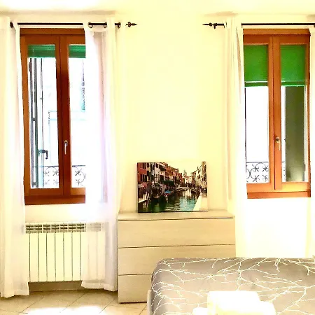 Apartman Ca' Ormesini Lovely *