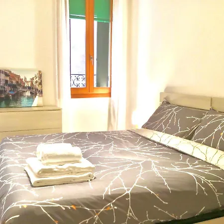 Ca' Ormesini Lovely Lägenhet Venedig